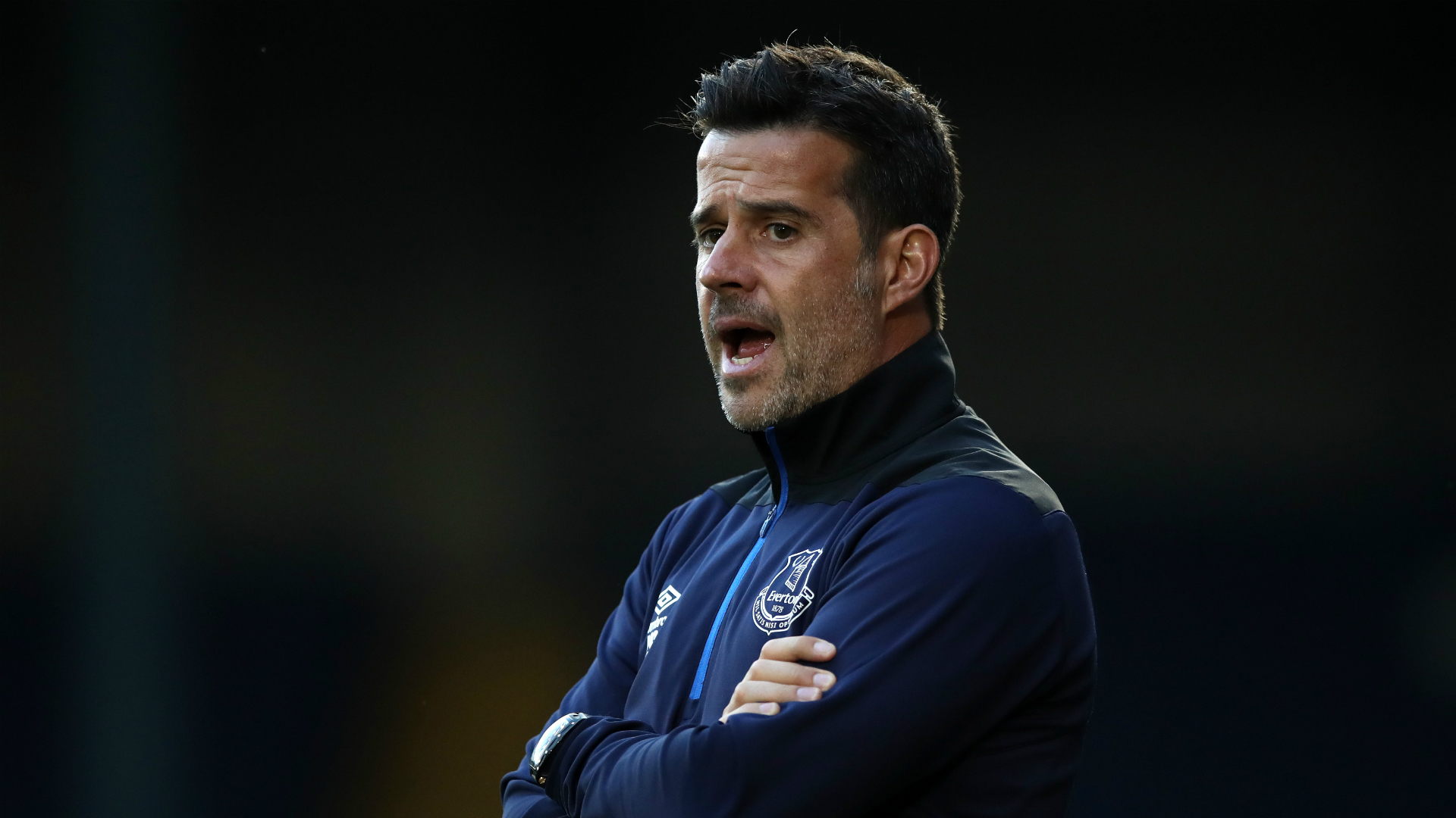 他将位置从 他将位置从