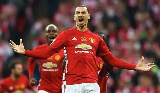 接受采访时 接受采访时